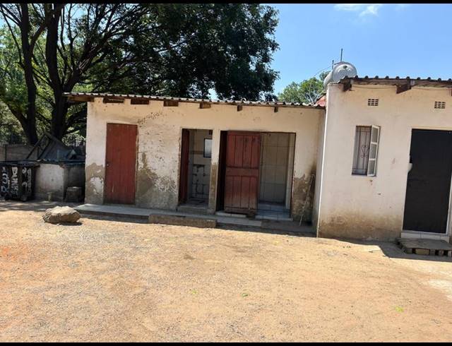 29 BEDROOM HOUSE FOR SALE IN DELVILLE